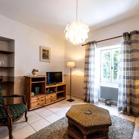 Holiday La Tonnelle By Interhome